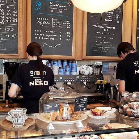 Rondo Onz Metro, Krochmalna 32A Street Warszawa Exteriör bild